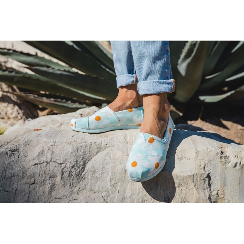 TOMS RETRO FLORAL WOMEN'S ALPARGATA Soft Blue