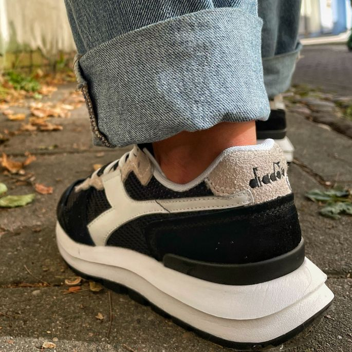 DIADORA Kmaro 42 Suede Mesh Black/White